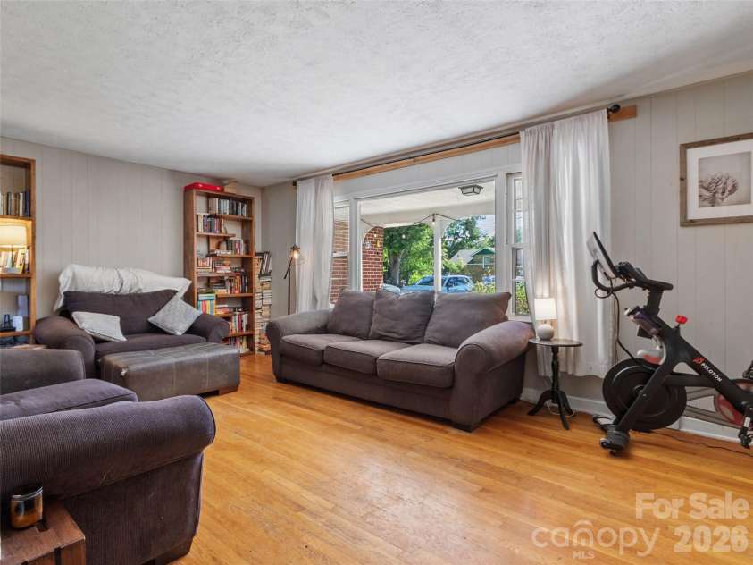 38 Crowell Road, Asheville, NC 28806.  MLS# CAR4415975, YatesRealty ID 45965. 