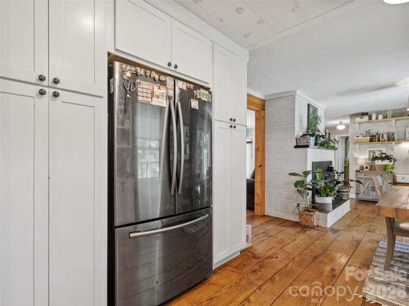 38 Crowell Road, Asheville, NC 28806.  MLS# CAR4415975, YatesRealty ID 45965. 