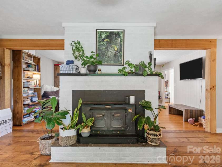 38 Crowell Road, Asheville, NC 28806.  MLS# CAR4415975, YatesRealty ID 45965. 