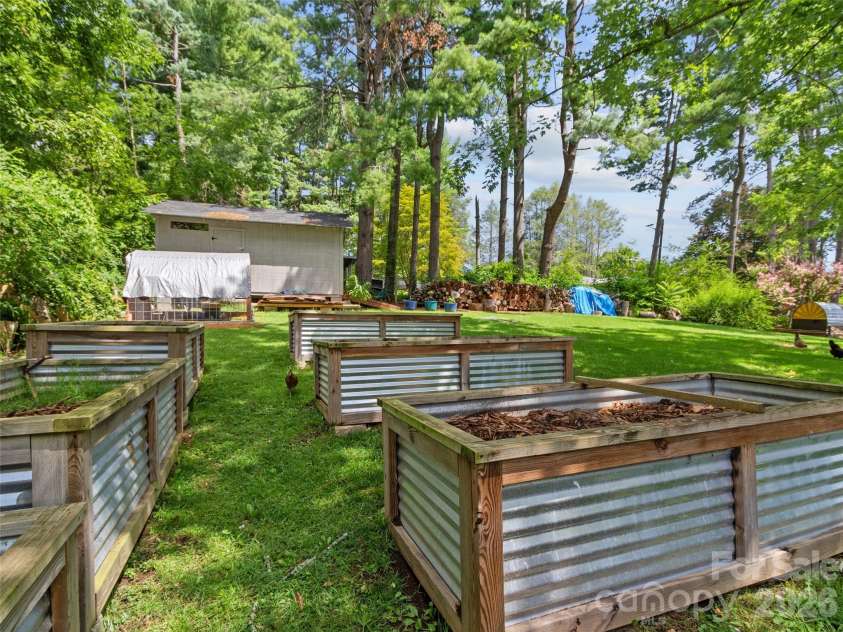 38 Crowell Road, Asheville, NC 28806.  MLS# CAR4415975, YatesRealty ID 45965. 