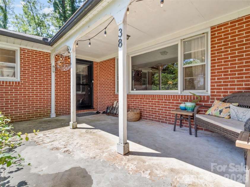 38 Crowell Road, Asheville, NC 28806.  MLS# CAR4415975, YatesRealty ID 45965. 