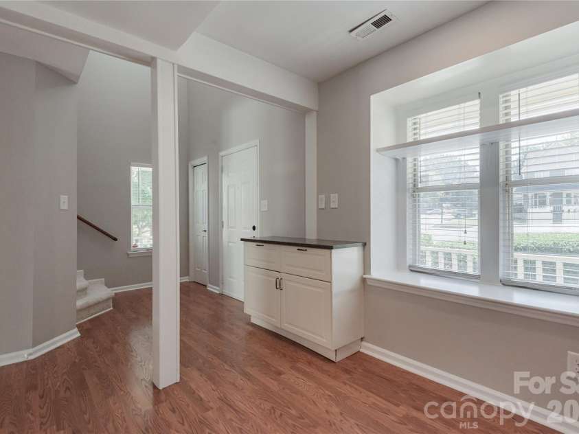 2744 Von Thuringer Court, Charlotte, NC 28210.  MLS# CAR4416507, YatesRealty ID 45966. 
