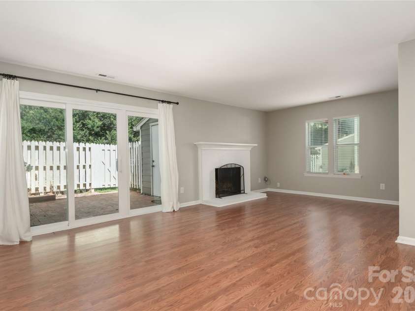 2744 Von Thuringer Court, Charlotte, NC 28210.  MLS# CAR4416507, YatesRealty ID 45966. 