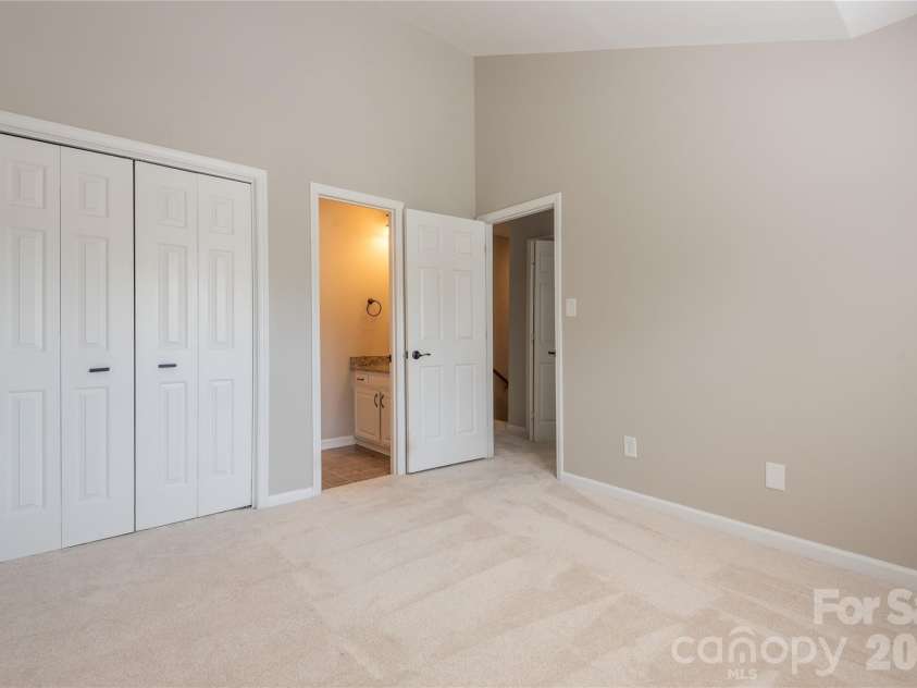 2744 Von Thuringer Court, Charlotte, NC 28210.  MLS# CAR4416507, YatesRealty ID 45966. 