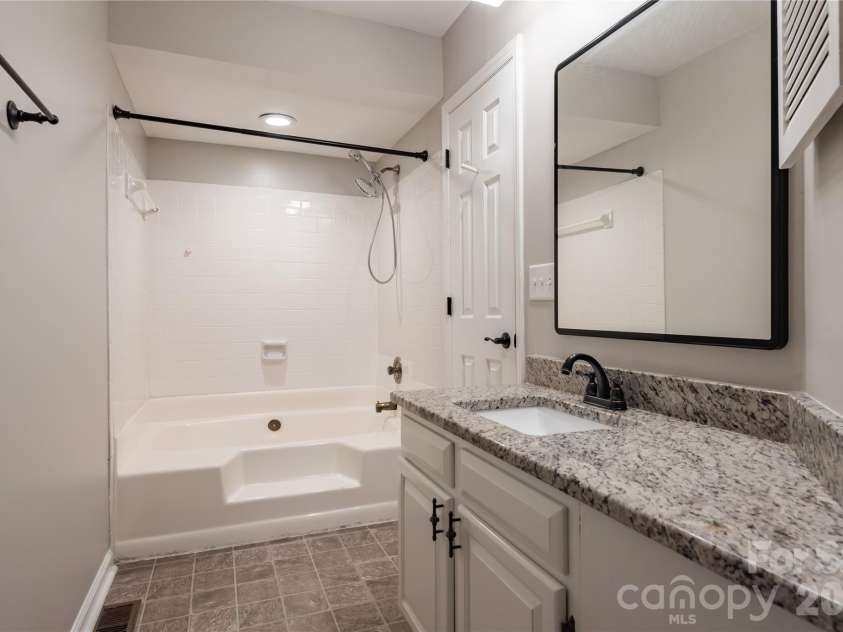 2744 Von Thuringer Court, Charlotte, NC 28210.  MLS# CAR4416507, YatesRealty ID 45966. 