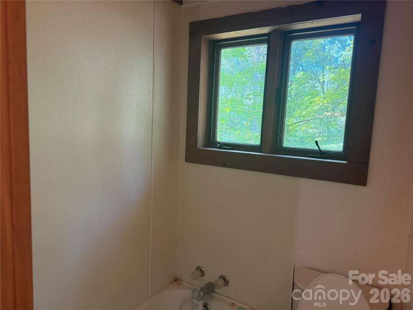 19010 Rosman Highway, Sapphire, NC 28774.  MLS# CAR4416340, YatesRealty ID 45969. 