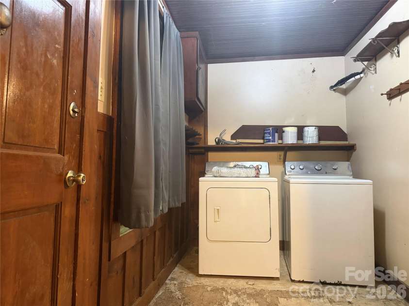 19010 Rosman Highway, Sapphire, NC 28774.  MLS# CAR4416340, YatesRealty ID 45969. 