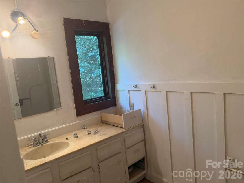 19010 Rosman Highway, Sapphire, NC 28774.  MLS# CAR4416340, YatesRealty ID 45969. 