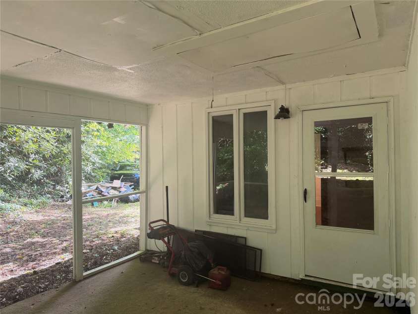 19010 Rosman Highway, Sapphire, NC 28774.  MLS# CAR4416340, YatesRealty ID 45969. 
