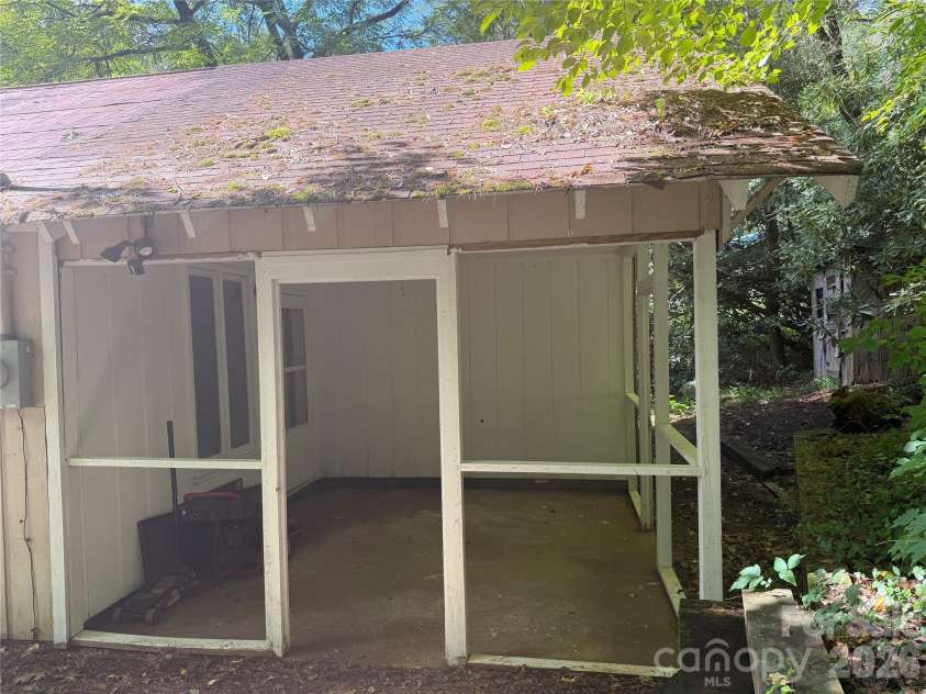 19010 Rosman Highway, Sapphire, NC 28774.  MLS# CAR4416340, YatesRealty ID 45969. 
