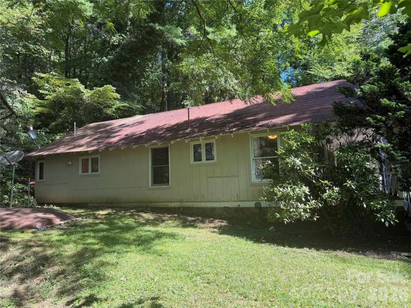 19010 Rosman Highway, Sapphire, NC 28774.  MLS# CAR4416340, YatesRealty ID 45969. 
