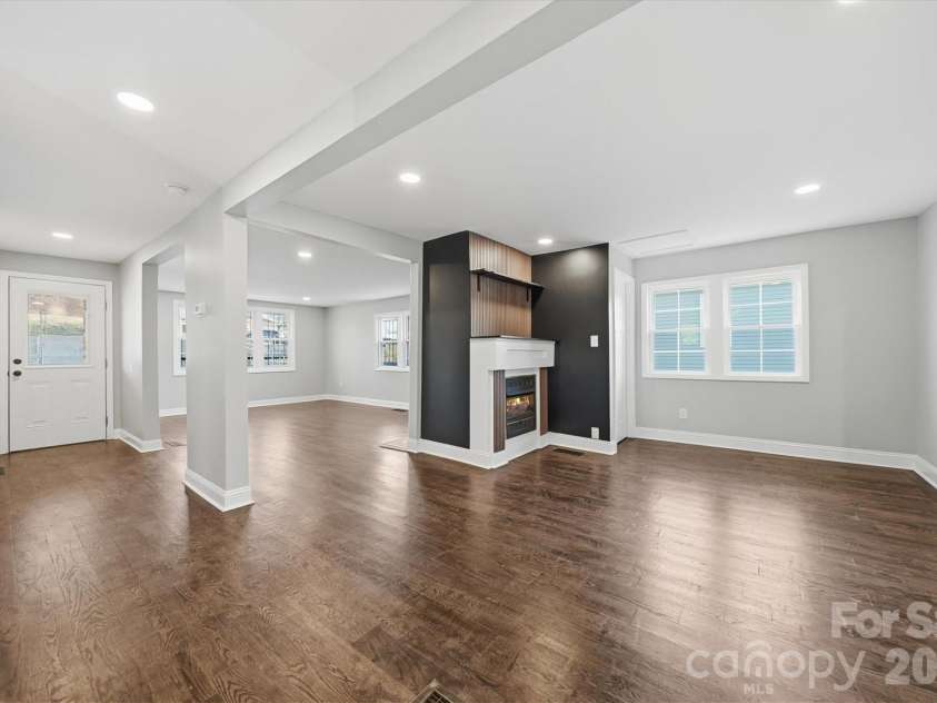 330 Harrington Street, Lenoir, NC 28645.  MLS# CAR4346766, YatesRealty ID 4597. 