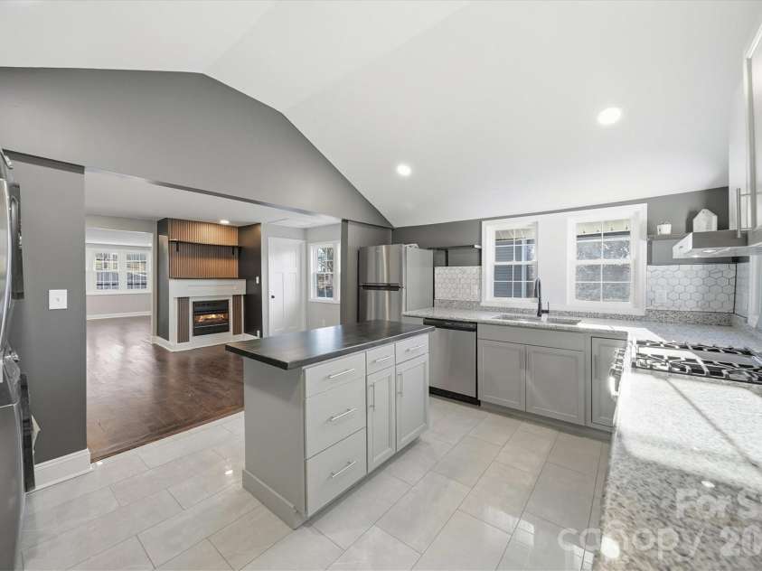 330 Harrington Street, Lenoir, NC 28645.  MLS# CAR4346766, YatesRealty ID 4597. 