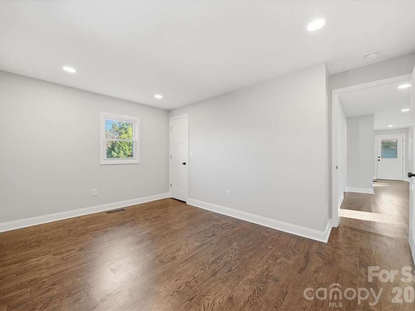 330 Harrington Street, Lenoir, NC 28645.  MLS# CAR4346766, YatesRealty ID 4597. 