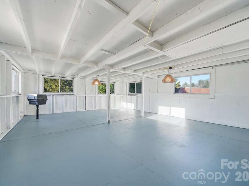 330 Harrington Street, Lenoir, NC 28645.  MLS# CAR4346766, YatesRealty ID 4597. 
