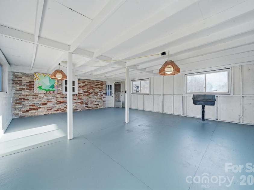 330 Harrington Street, Lenoir, NC 28645.  MLS# CAR4346766, YatesRealty ID 4597. 