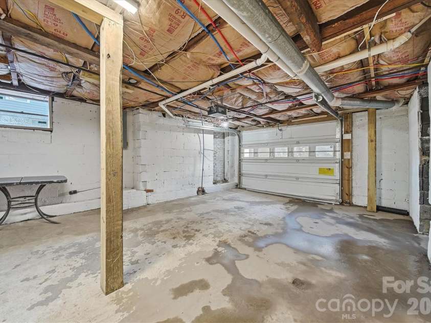330 Harrington Street, Lenoir, NC 28645.  MLS# CAR4346766, YatesRealty ID 4597. 