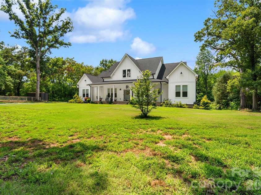 1421 Hamilton Crossroads Road, Marshville, NC 28103.  MLS# CAR4409777, YatesRealty ID 45975. 