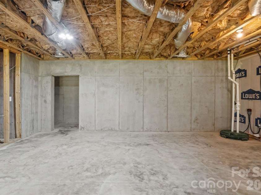 1421 Hamilton Crossroads Road, Marshville, NC 28103.  MLS# CAR4409777, YatesRealty ID 45975. Conditioned Space in Basement