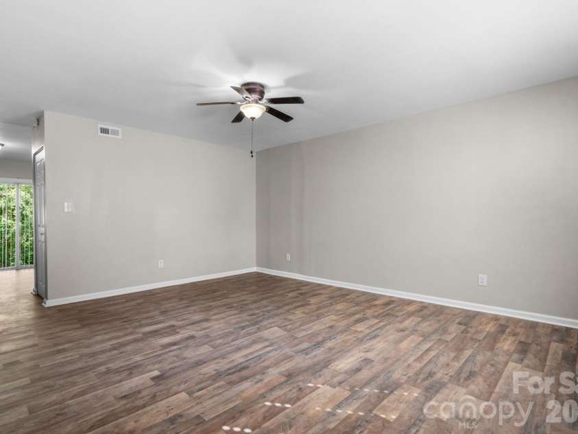 9149 Spyglass Place, Charlotte, NC 28214.  MLS# CAR4416583, YatesRealty ID 45976. 