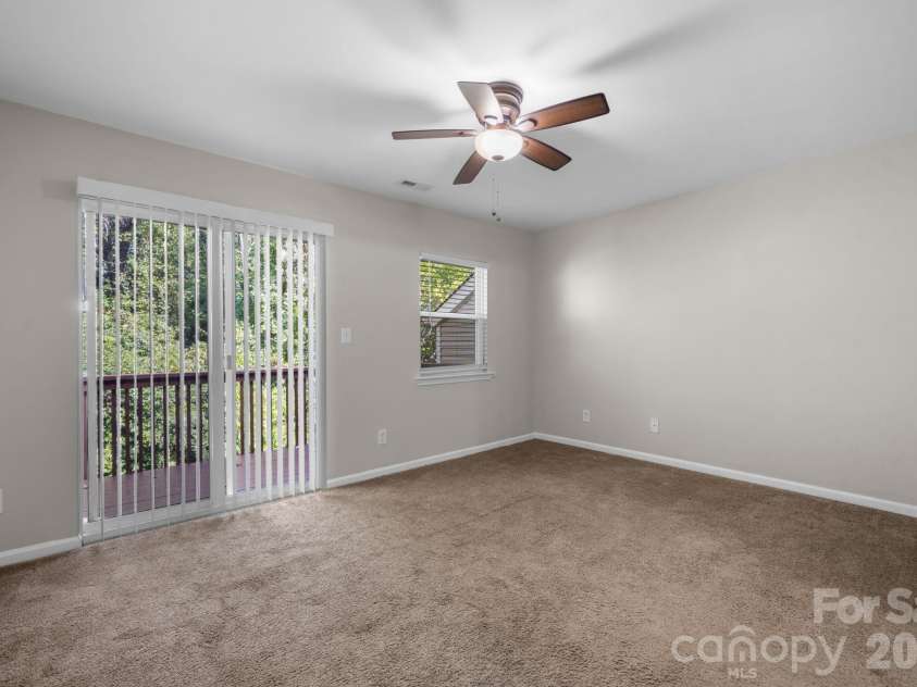 9149 Spyglass Place, Charlotte, NC 28214.  MLS# CAR4416583, YatesRealty ID 45976. 