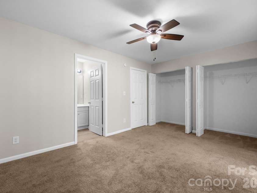 9149 Spyglass Place, Charlotte, NC 28214.  MLS# CAR4416583, YatesRealty ID 45976. 