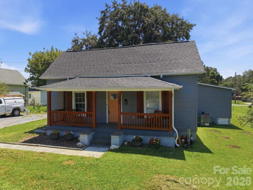 105 Park Street, Clover, SC 29710.  MLS# CAR4411553, YatesRealty ID 45977. 