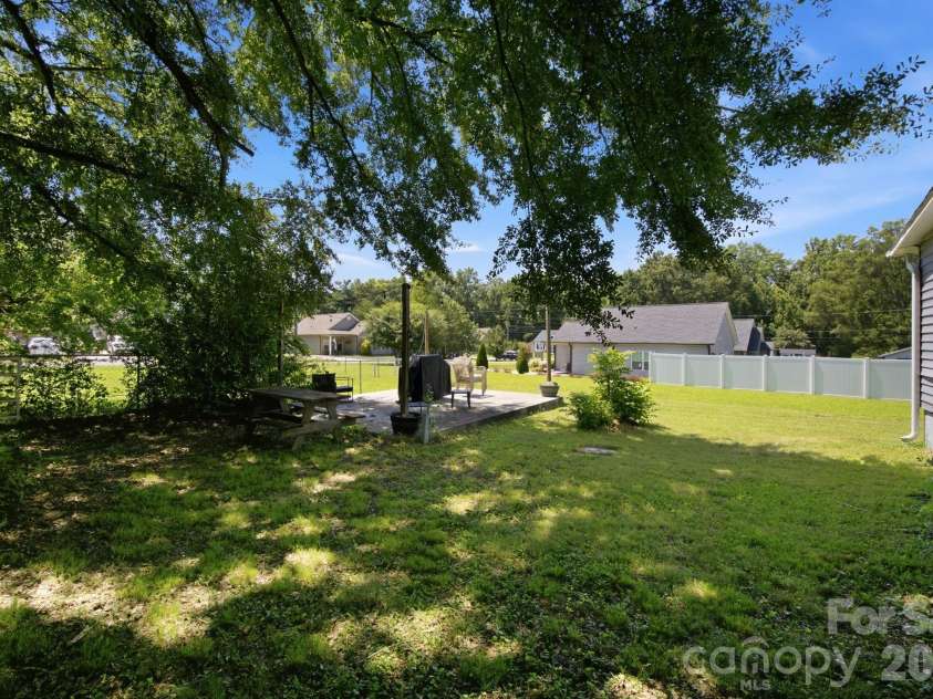 105 Park Street, Clover, SC 29710.  MLS# CAR4411553, YatesRealty ID 45977. 