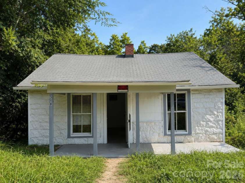 318 Love Street, Albemarle, NC 28001.  MLS# CAR4416954, YatesRealty ID 45978. 