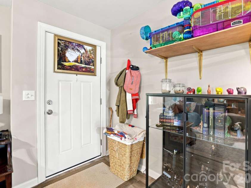 1053 Christopher Circle, Rock Hill, SC 29730.  MLS# CAR4407699, YatesRealty ID 45980. 