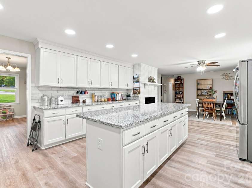 1053 Christopher Circle, Rock Hill, SC 29730.  MLS# CAR4407699, YatesRealty ID 45980. 