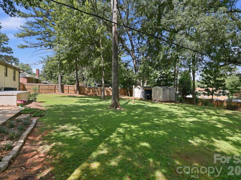 1053 Christopher Circle, Rock Hill, SC 29730.  MLS# CAR4407699, YatesRealty ID 45980. 