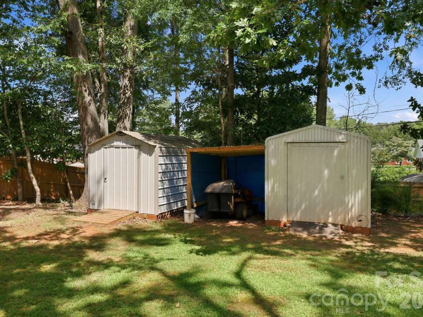 1053 Christopher Circle, Rock Hill, SC 29730.  MLS# CAR4407699, YatesRealty ID 45980. 