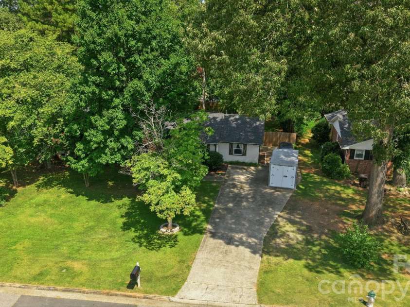 1053 Christopher Circle, Rock Hill, SC 29730.  MLS# CAR4407699, YatesRealty ID 45980. 
