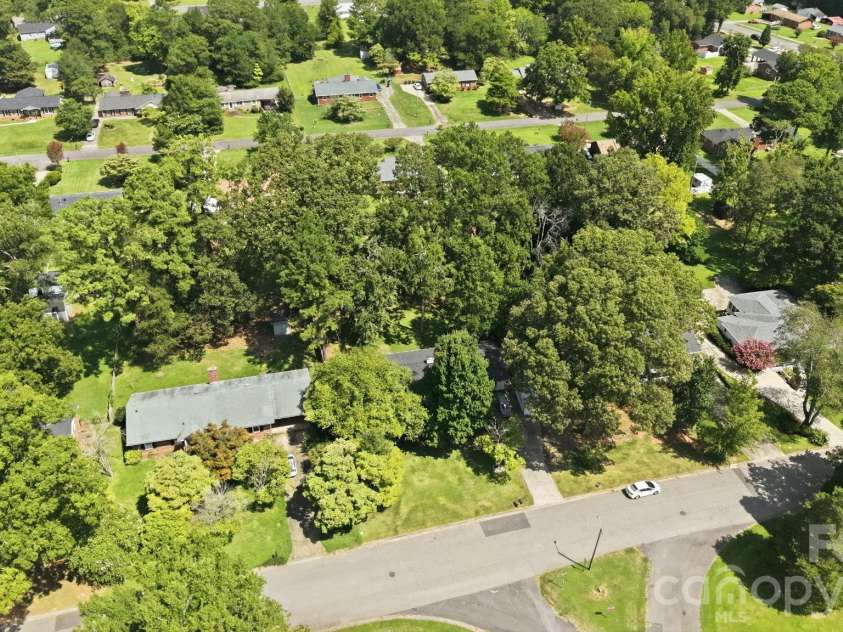 1053 Christopher Circle, Rock Hill, SC 29730.  MLS# CAR4407699, YatesRealty ID 45980. 