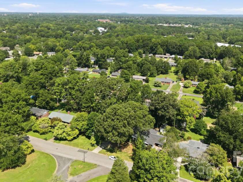 1053 Christopher Circle, Rock Hill, SC 29730.  MLS# CAR4407699, YatesRealty ID 45980. 