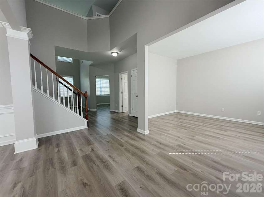 9927 Jeanette Circle, Charlotte, NC 28213.  MLS# CAR4415748, YatesRealty ID 45983. 