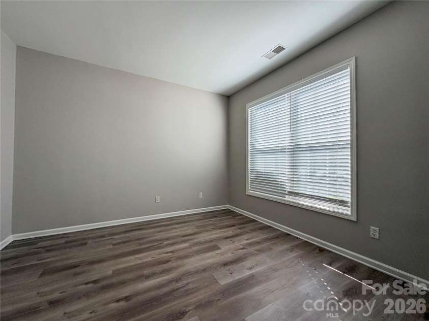 9927 Jeanette Circle, Charlotte, NC 28213.  MLS# CAR4415748, YatesRealty ID 45983. 