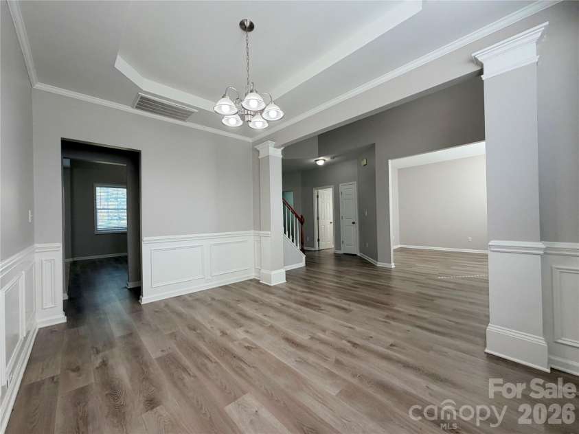 9927 Jeanette Circle, Charlotte, NC 28213.  MLS# CAR4415748, YatesRealty ID 45983. 