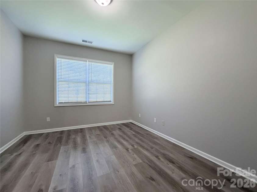 9927 Jeanette Circle, Charlotte, NC 28213.  MLS# CAR4415748, YatesRealty ID 45983. 