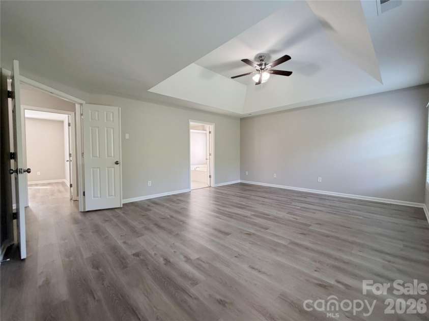 9927 Jeanette Circle, Charlotte, NC 28213.  MLS# CAR4415748, YatesRealty ID 45983. 