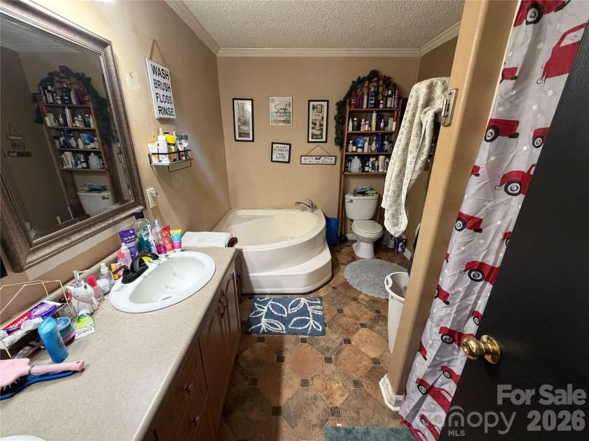 263 Coyote Pass Lane, Rutherfordton, NC 28139.  MLS# CAR4416720, YatesRealty ID 45984. 