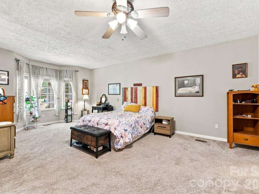 28 Gentlewood Trail, Candler, NC 28715.  MLS# CAR4412356, YatesRealty ID 45986. 