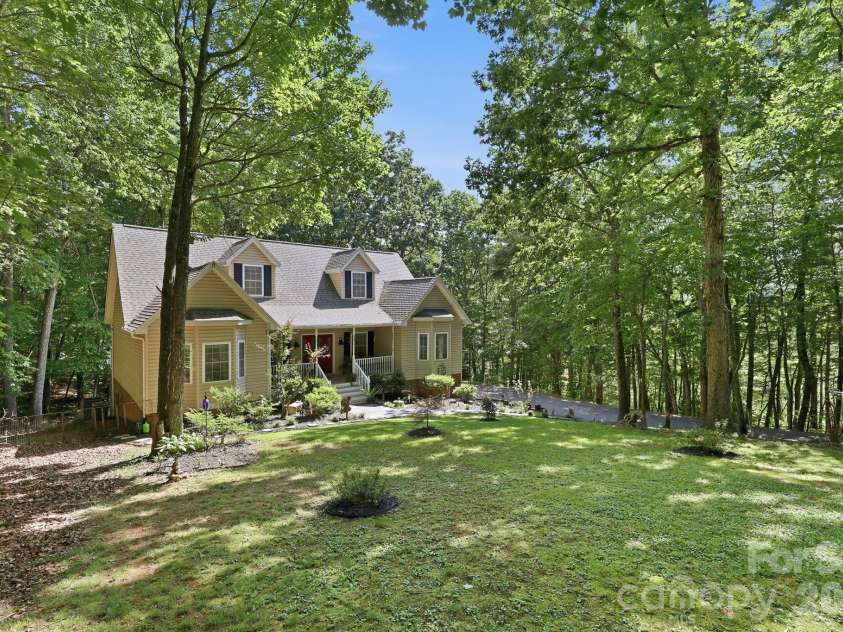 28 Gentlewood Trail, Candler, NC 28715.  MLS# CAR4412356, YatesRealty ID 45986. 
