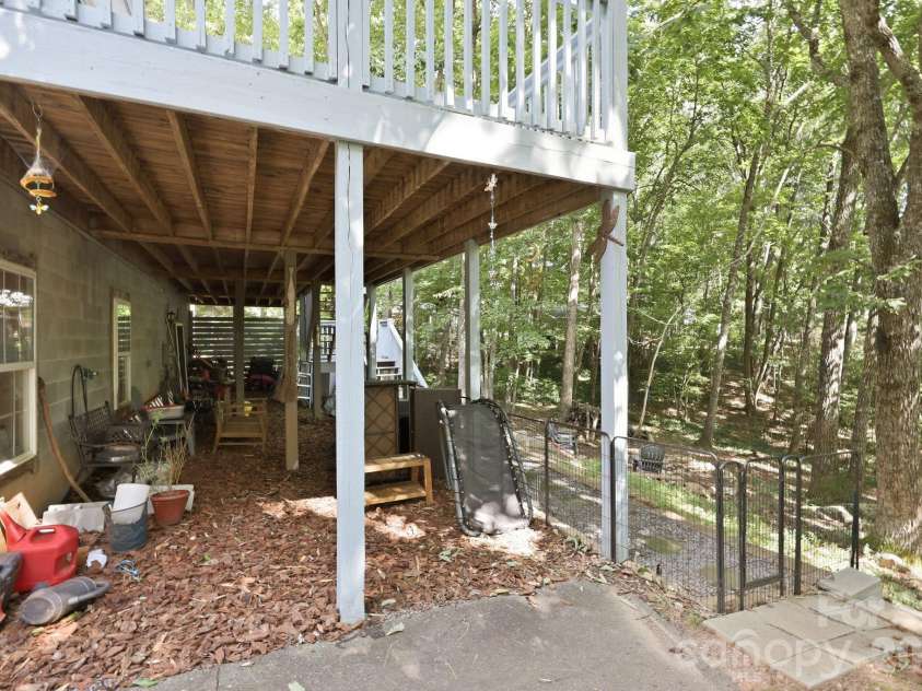 28 Gentlewood Trail, Candler, NC 28715.  MLS# CAR4412356, YatesRealty ID 45986. 