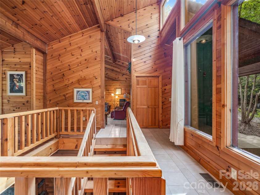 156 Winterstar Loop, Burnsville, NC 28714.  MLS# CAR4416856, YatesRealty ID 45987. 