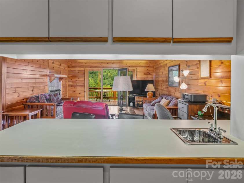 156 Winterstar Loop, Burnsville, NC 28714.  MLS# CAR4416856, YatesRealty ID 45987. 