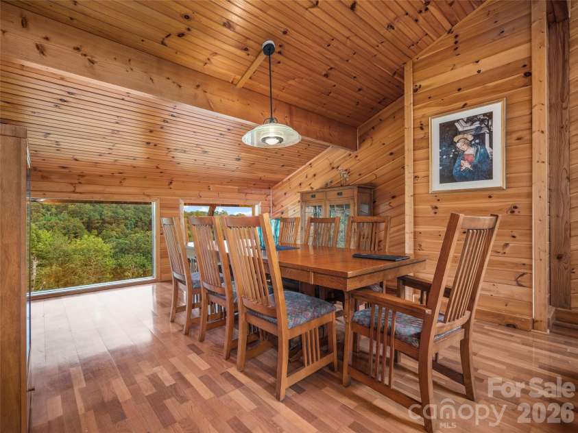 156 Winterstar Loop, Burnsville, NC 28714.  MLS# CAR4416856, YatesRealty ID 45987. 