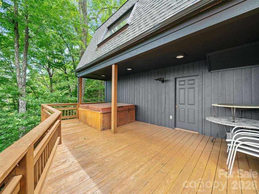 156 Winterstar Loop, Burnsville, NC 28714.  MLS# CAR4416856, YatesRealty ID 45987. 