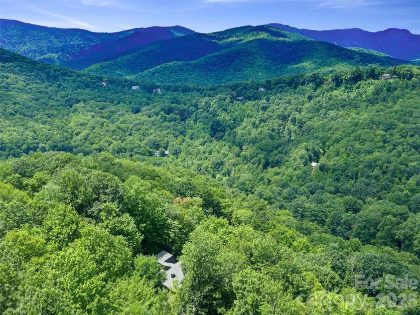 156 Winterstar Loop, Burnsville, NC 28714.  MLS# CAR4416856, YatesRealty ID 45987. 